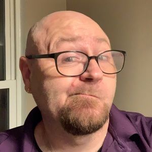 Meet your Posher, Derrick